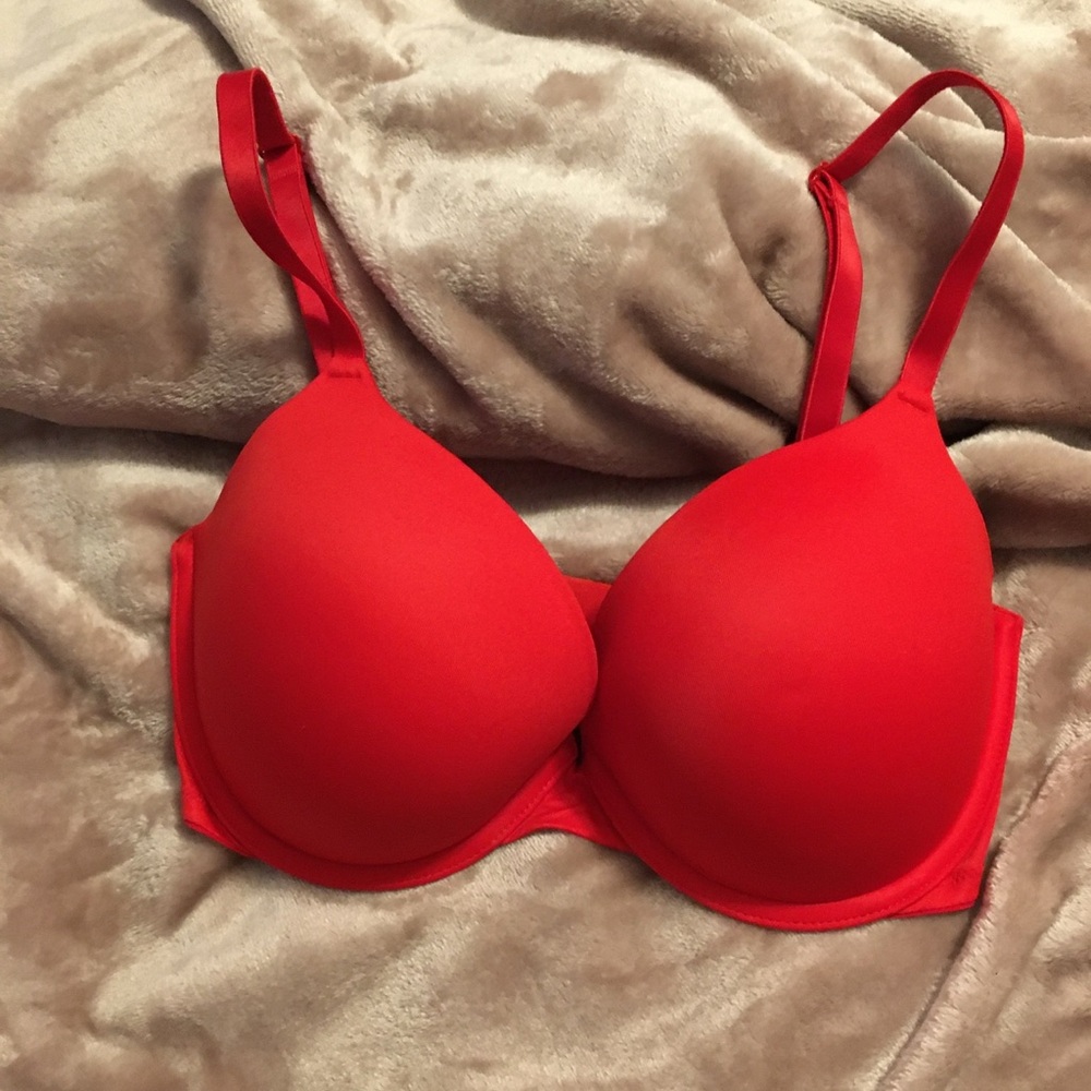 VS PINK Wear Everywhere Push Up Bra